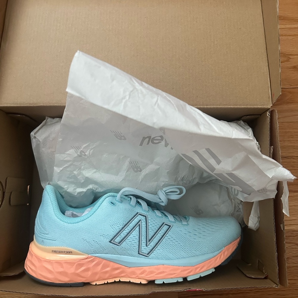 New Balance Women's Running Shoes - NEVER WORN